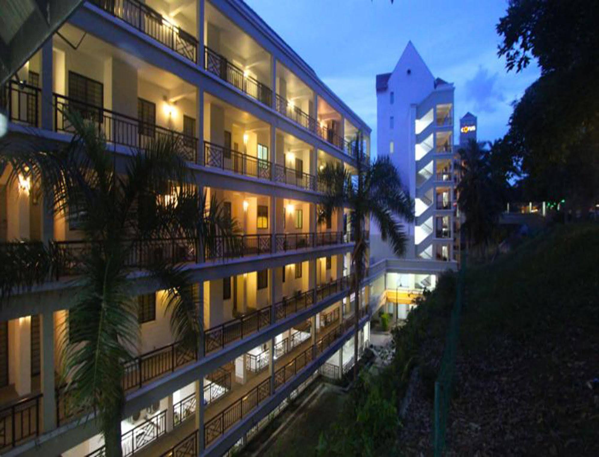 Paradise Lagoon Apartment Port Dickson Exterior photo