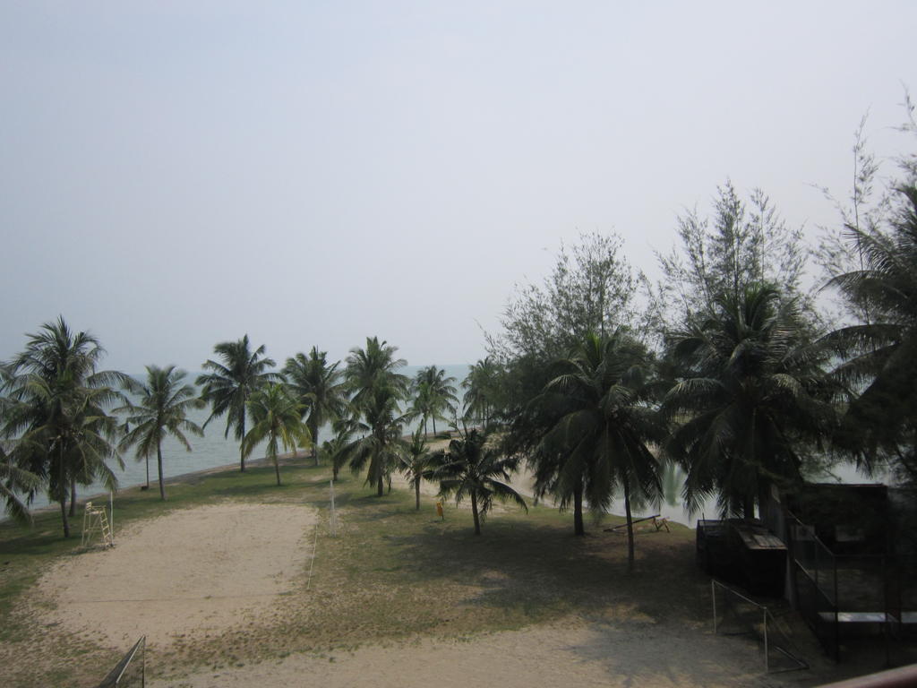 Paradise Lagoon Apartment Port Dickson Exterior photo