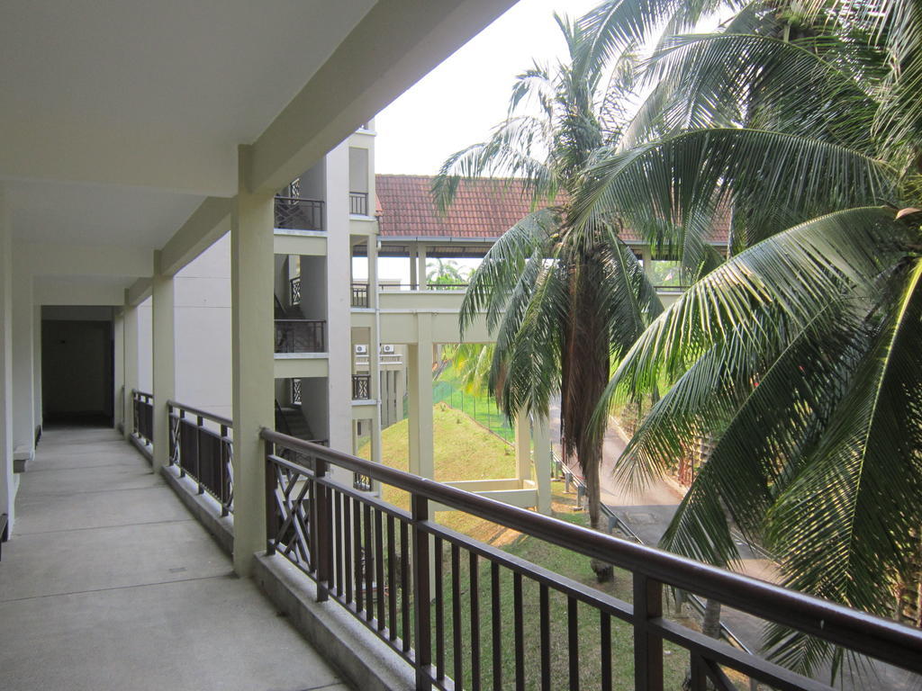 Paradise Lagoon Apartment Port Dickson Exterior photo