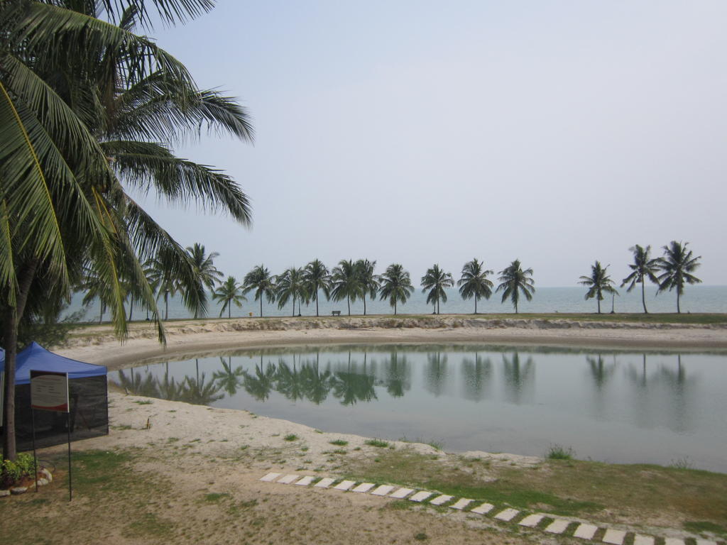 Paradise Lagoon Apartment Port Dickson Exterior photo